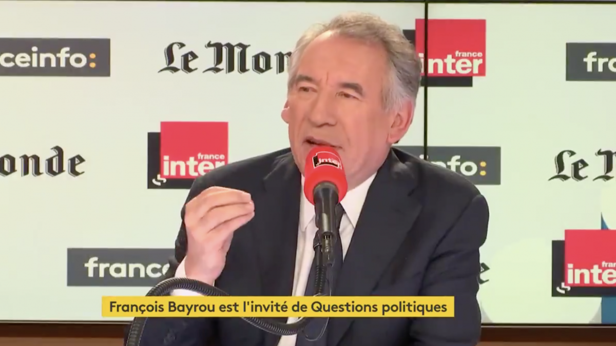 François Bayrou, invité de l'émission «Questions politiques» sur France