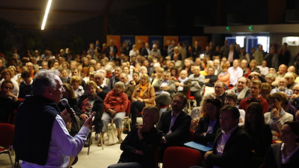 François_Bayrou-FB