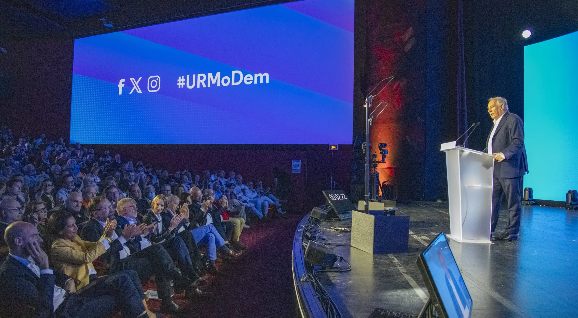 <p>UR 2025 : Revivez le discours de clôture de François Bayrou </p>
